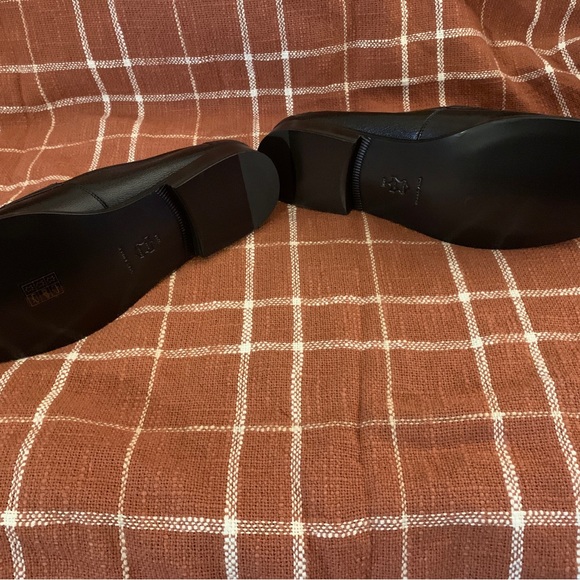 Black Tory Burch Goat leather loafers - Picture 2 of 6